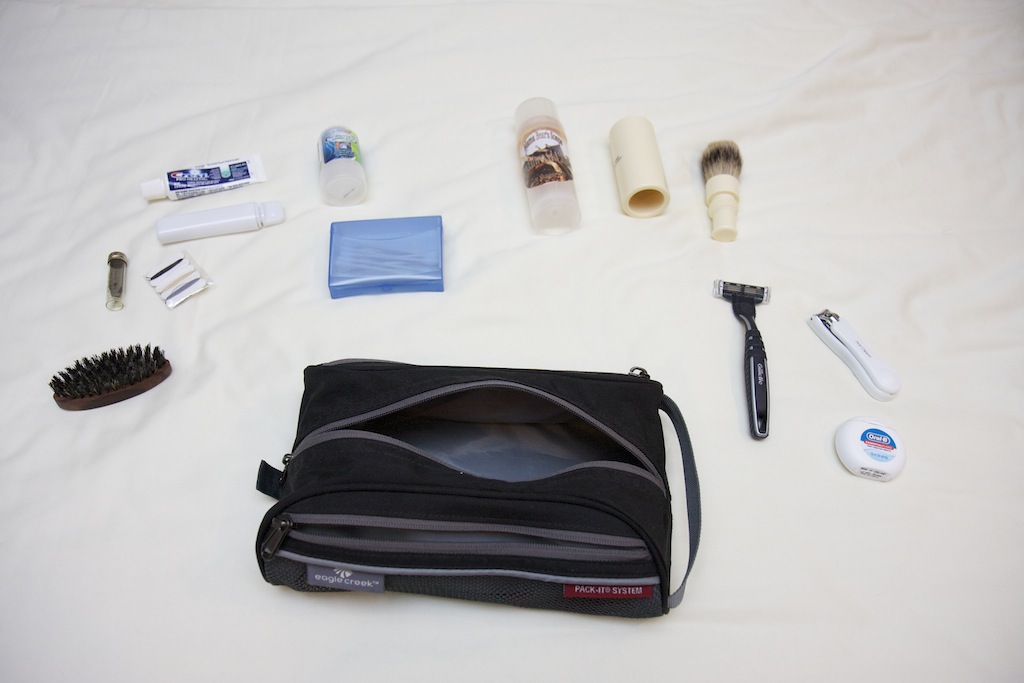 eagle creek toiletry bag